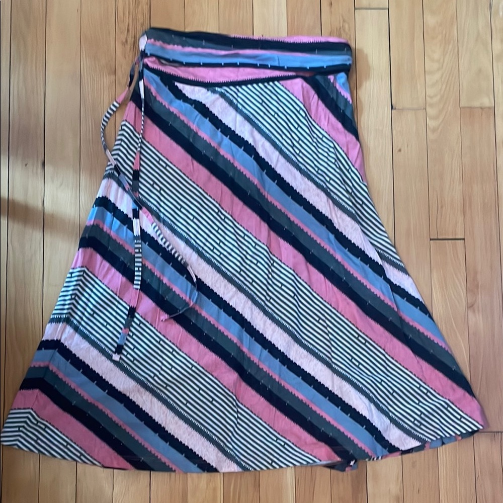 Patagonia Blue and White Wrap Midi Skirt
